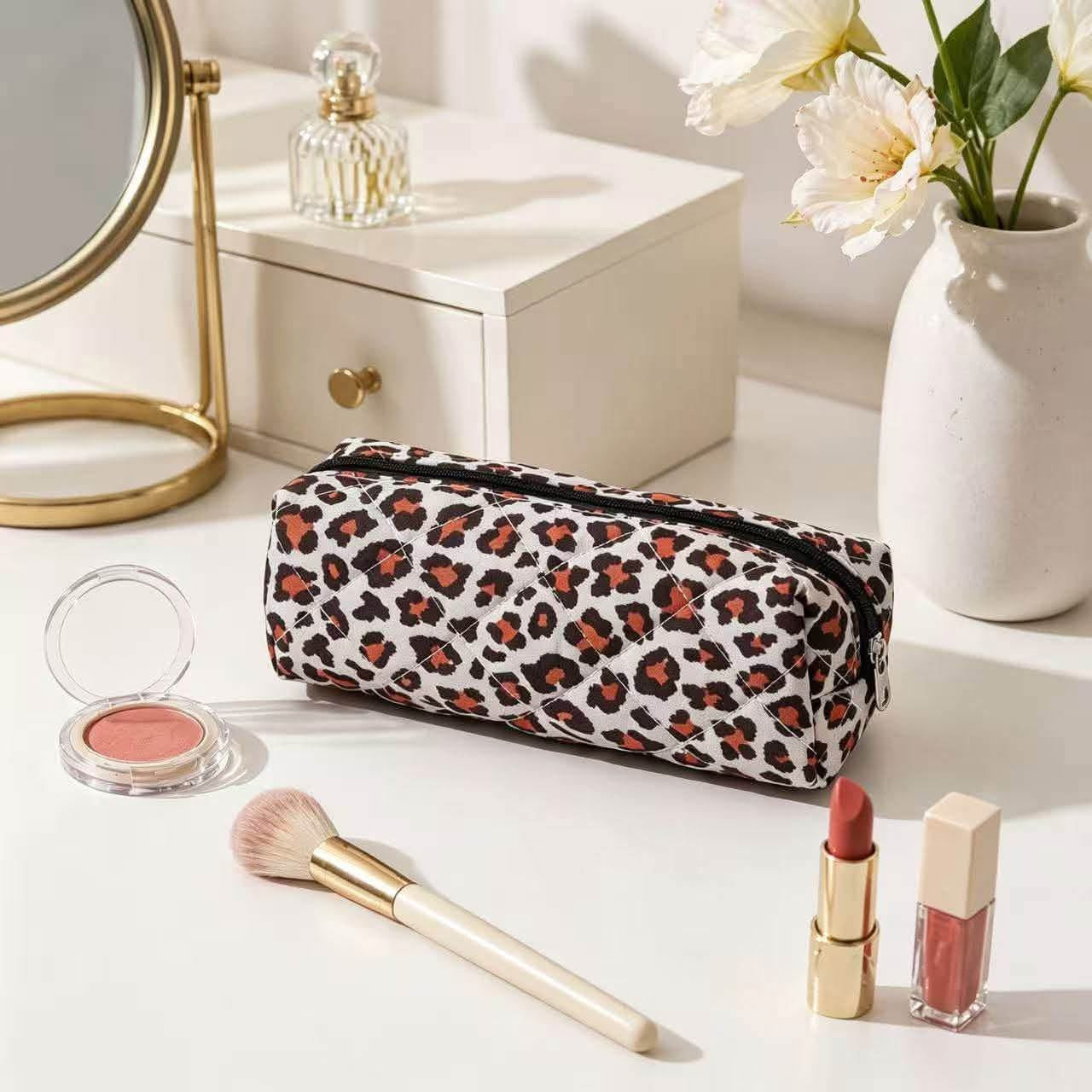 💄✨Leopard Quilted Makeup Pouch (TAT 3-5 weeks)💄✨